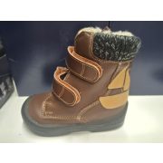 S27hajos  díszítéssel  BARNA SZUPINALT nubuk  szőrmés  fiú   bakancs  , méret  22