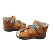 Normál forma talpas  Maus k4  camel mixer autós   talpú fiú  szandál 